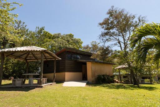 Colinas Del Miravalles & Hot Springs Hotel