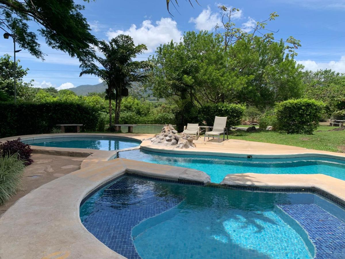 Colinas Del Miravalles & Hot Springs Guayabo (Guanacaste)