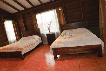 Colinas Del Miravalles & Hot Springs Hotel